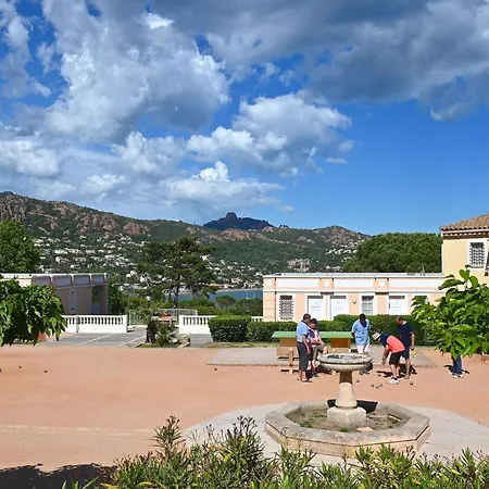 Lägenhet Les Bastides - I2 047 By Interhome Saint-Raphaël